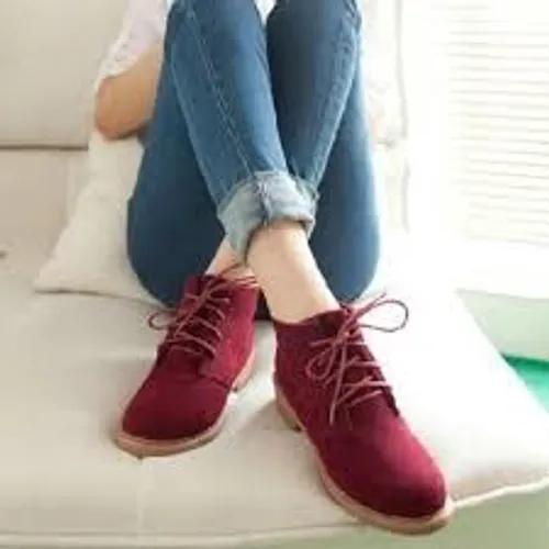 BOTIN CASUAL DAMA VINO TINTO B0101